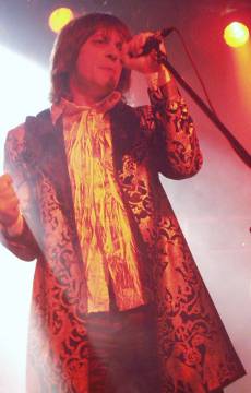 Lifewire are Luxembourg's very own Spinal Tap